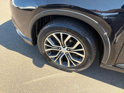 Used 2018 Mitsubishi Outlander ES AWD/4WD image 31