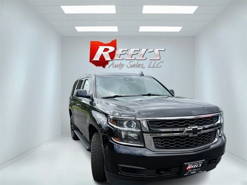 Used 2019 Chevrolet Tahoe LS w/ Enhanced Driver Alert Package AWD/4WD image 4