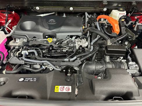 Used 2025 Toyota RAV4 XLE AWD/4WD image 67