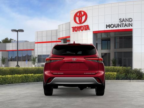 New 2026 Toyota Highlander Platinum AWD/4WD image 32