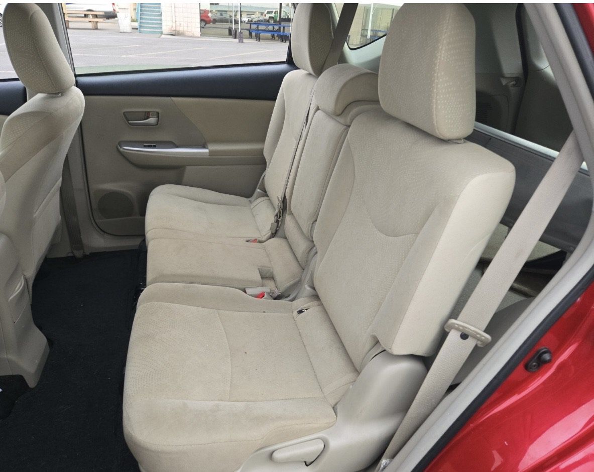 Used 2013 Toyota Prius V Three FWD image 22