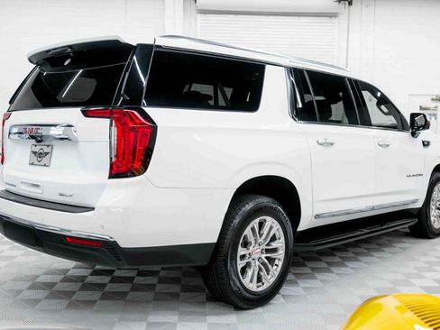 Used 2023 GMC Yukon XL SLT w/ SLT Luxury Package AWD/4WD image 7