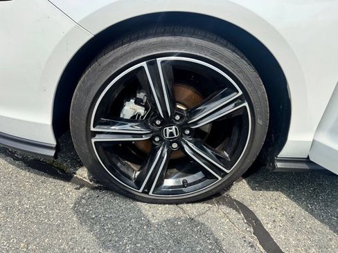 Used 2025 Honda Accord Sport image 28