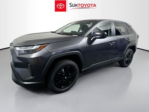 Used 2025 Toyota RAV4 LE FWD image 9