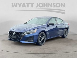 Used 2024 Nissan Altima 2.5 SR FWD 360° Tour