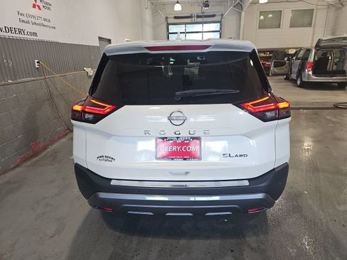 Certified 2023 Nissan Rogue SL w/ SL Premium Package AWD/4WD image 4