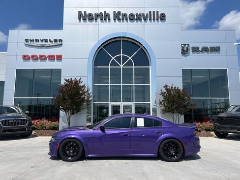Used 2023 Dodge Charger SRT Hellcat w/ Harman/Kardon Audio Group RWD image 4