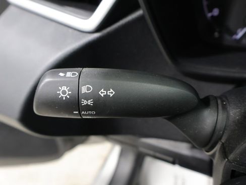 Used 2025 Toyota Corolla SE FWD image 36