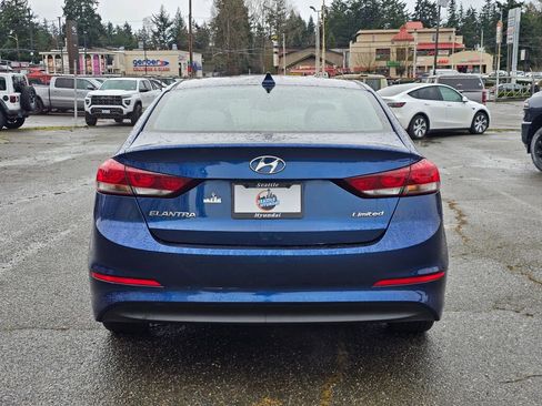 Used 2017 Hyundai Elantra Limited image 6