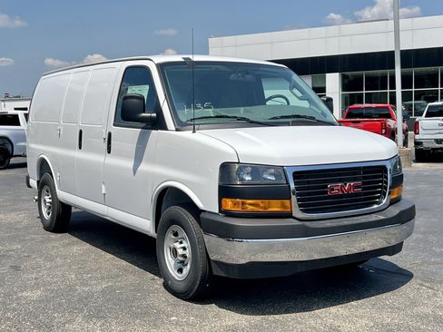 New 2026 GMC Savana 2500 w/ Driver Convenience Package RWD image 1