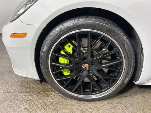 Certified 2023 Porsche Panamera 4S w/ Sportdesign Package image 7