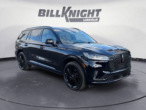 Certified 2025 Lincoln Aviator Reserve w/ Equipment Group 201A image 7