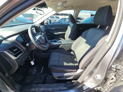 Used 2026 Nissan Rogue SV image 16