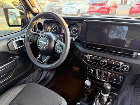 Used 2024 Jeep Wrangler Sport S image 3
