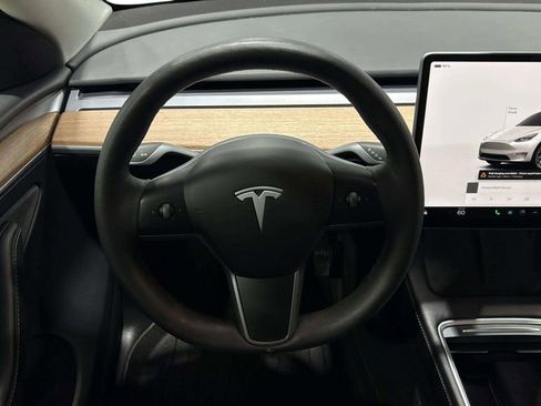 Used 2023 Tesla Model Y Long Range AWD/4WD image 10