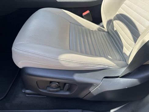 Used 2024 Land Rover Discovery Sport S AWD/4WD image 17