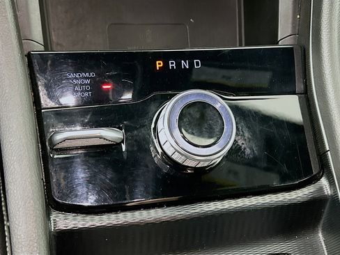 Used 2024 Jeep Grand Cherokee L Limited w/ Luxury Tech Group II image 25