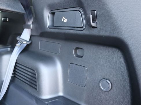 New 2026 Mitsubishi Outlander ES AWD/4WD image 32