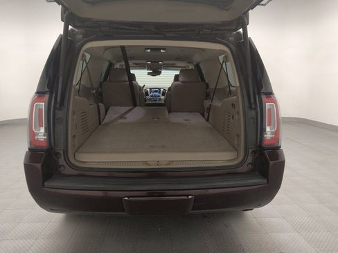Used 2017 GMC Yukon XL SLT w/ Premium Edition image 29