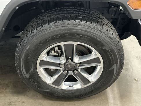 Used 2021 Jeep Wrangler Unlimited Sahara w/ Uconnect 4C Nav & Sound Group image 5