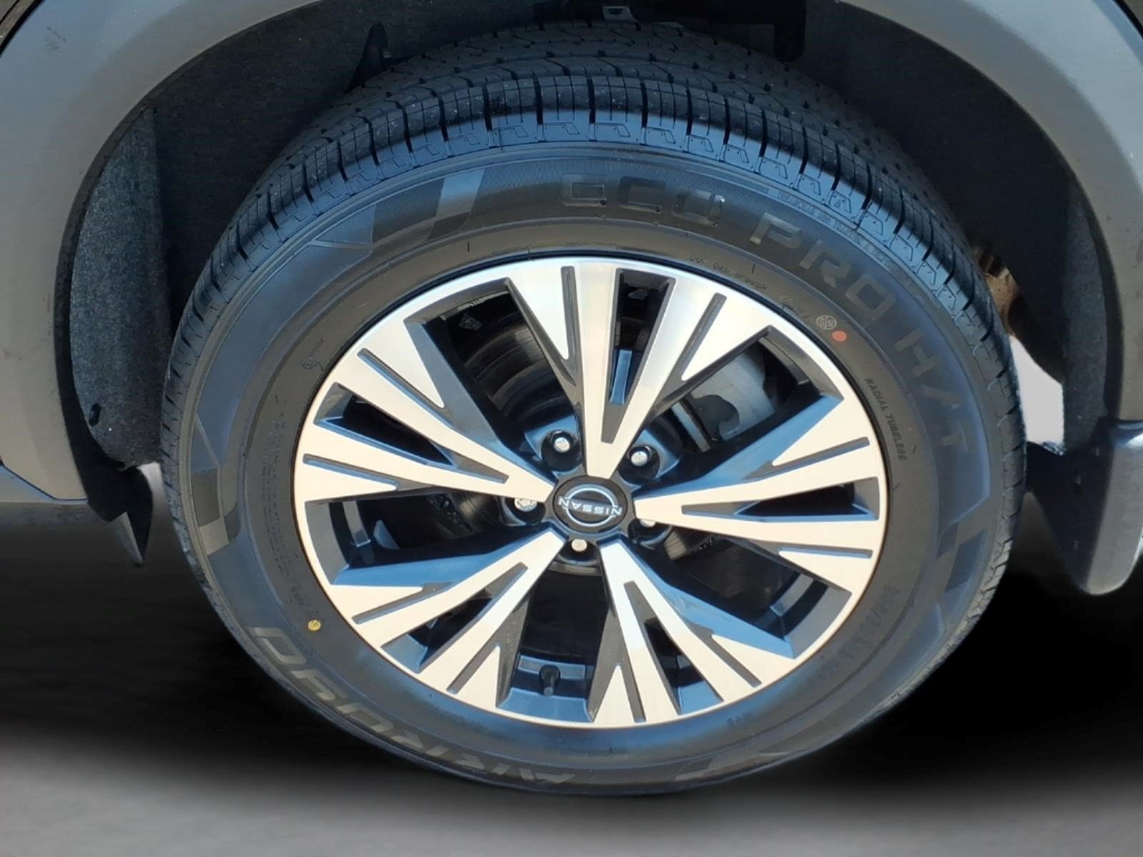 Certified 2023 Nissan Rogue SV AWD/4WD image 9