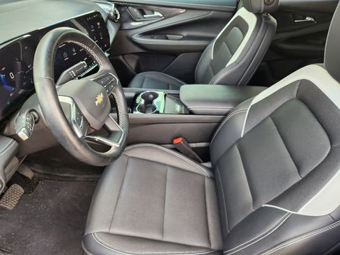 Used 2024 Chevrolet Blazer EV LT image 13