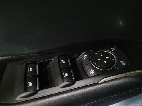 Used 2019 Lincoln MKC Reserve w/ MKC Climate Package FWD image 27
