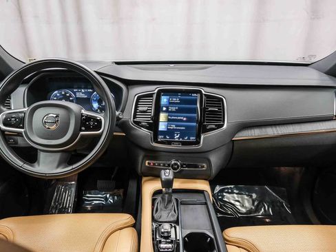 Used 2021 Volvo XC90 T6 Inscription w/ Advanced Package image 12