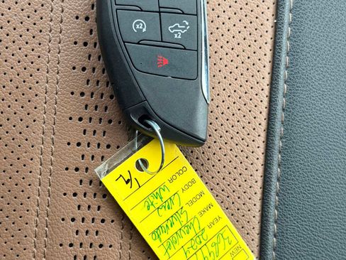 Used 2024 Chevrolet Silverado 1500 High Country image 36