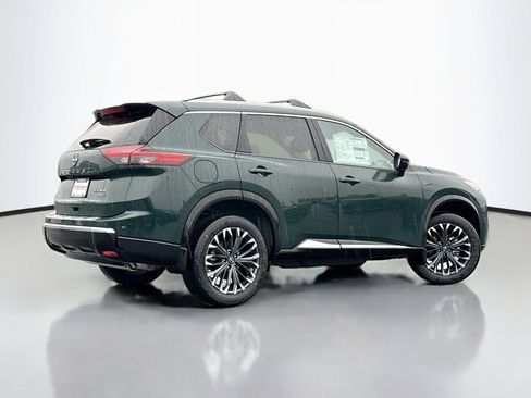 New 2026 Nissan Rogue Platinum image 2