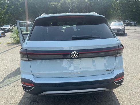 New 2026 Volkswagen Taos SE AWD/4WD image 14