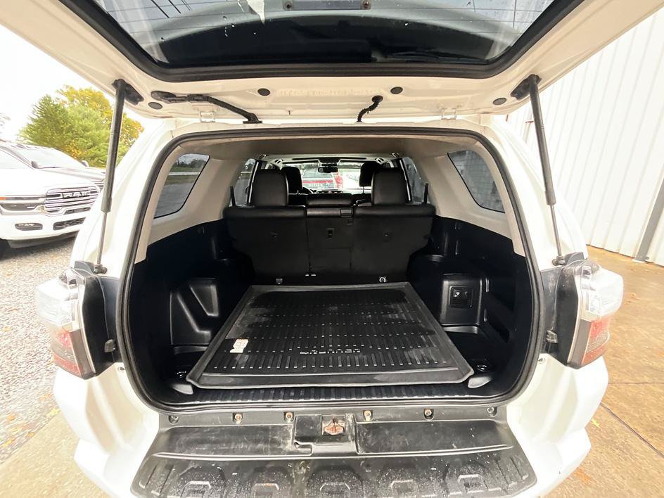 Used 2016 Toyota 4Runner Trail Premium AWD/4WD image 8