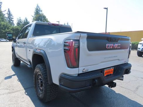 Certified 2026 GMC Sierra 2500 AT4X w/ AT4X AEV Edition AWD/4WD image 5