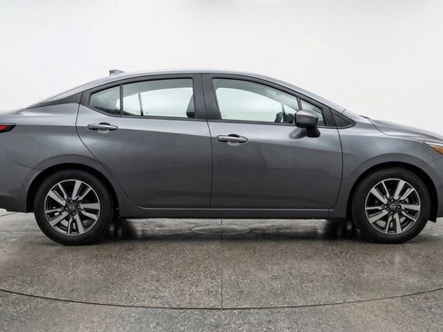 Used 2025 Nissan Versa SV image 11