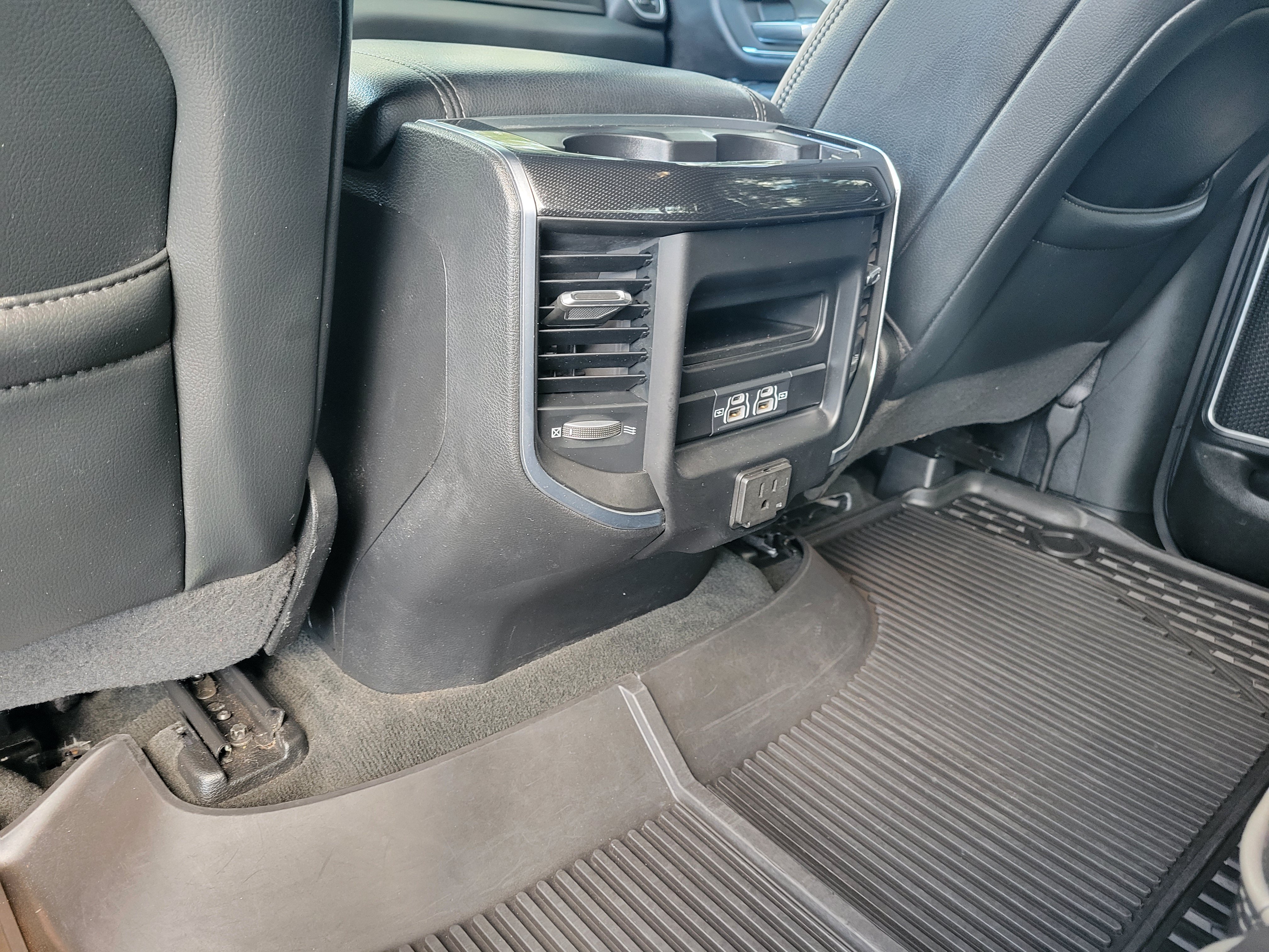 Used 2021 RAM 1500 Laramie w/ Sport Appearance Package AWD/4WD image 37