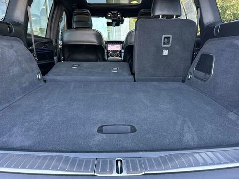 Used 2022 Jeep Grand Cherokee Overland w/ Advanced Protech Group III image 15