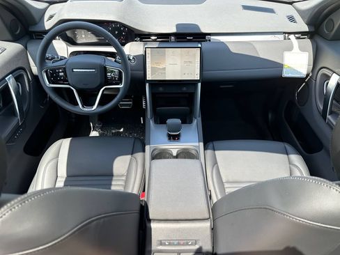 New 2026 Land Rover Discovery Sport Landmark AWD/4WD image 10