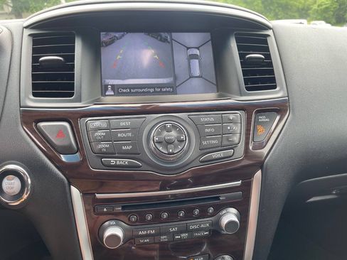 Used 2016 Nissan Pathfinder SL w/ SL Premium Package AWD/4WD image 17