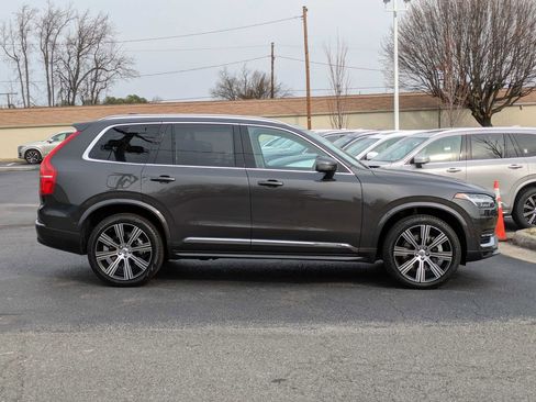 Certified 2024 Volvo XC90 T8 Plus AWD/4WD image 2