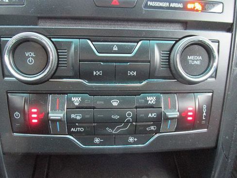 Used 2017 Ford Explorer XLT w/ Equipment Group 202A image 13