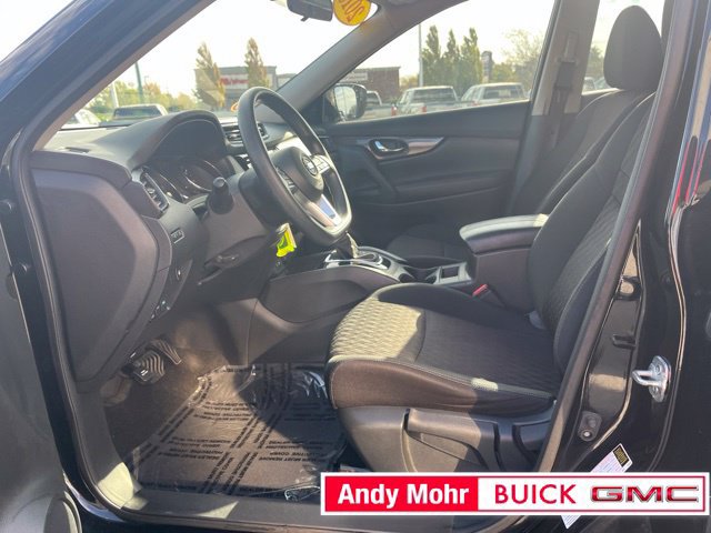 Used 2018 Nissan Rogue S AWD/4WD image 18