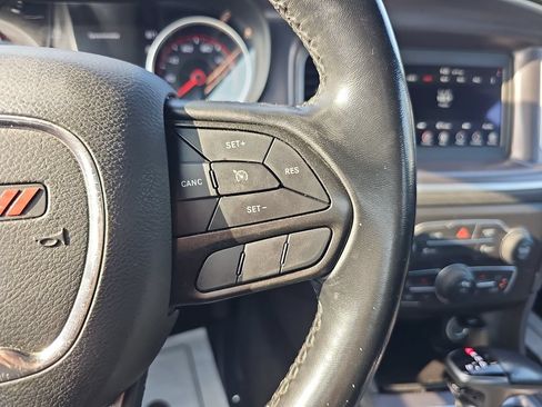 Used 2021 Dodge Charger SXT RWD image 18