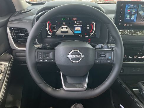 New 2026 Nissan Rogue Platinum AWD/4WD image 34