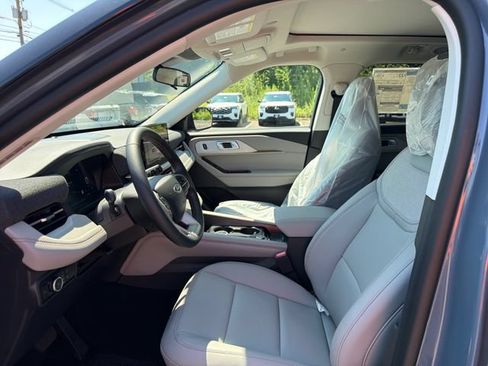 New 2026 Ford Explorer Active w/ Active Comfort Package AWD/4WD image 11