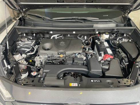 Used 2025 Toyota RAV4 XLE w/ Convenience Package image 32