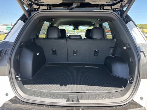 New 2026 GMC Terrain AT4 w/ Convenience Package III AWD/4WD image 11