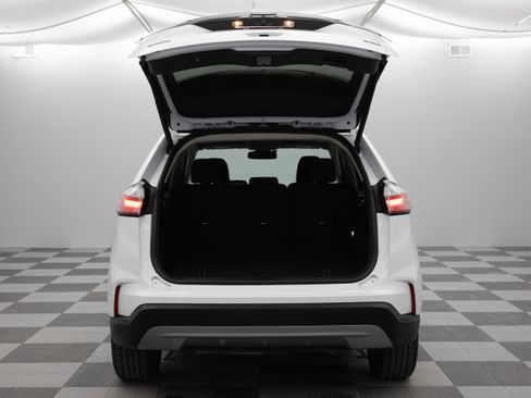 Used 2024 Ford Edge SEL w/ Convenience Package image 10