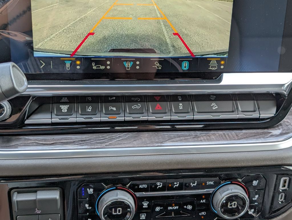 New 2026 Chevrolet Silverado 3500 LTZ w/ LTZ Premium Texas Edition AWD/4WD image 24