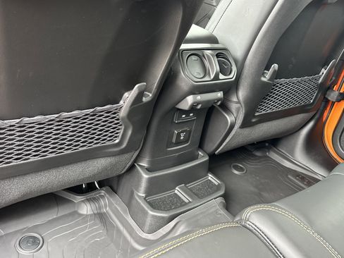 New 2025 Jeep Wrangler Unlimited Rubicon 392 image 13