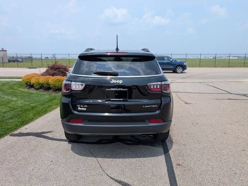Used 2022 Jeep Compass Limited AWD/4WD image 8